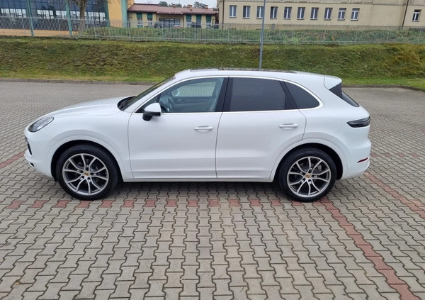 Porsche Cayenne cena 319900 przebieg: 51300, rok produkcji 2020 z Janów Lubelski małe 379